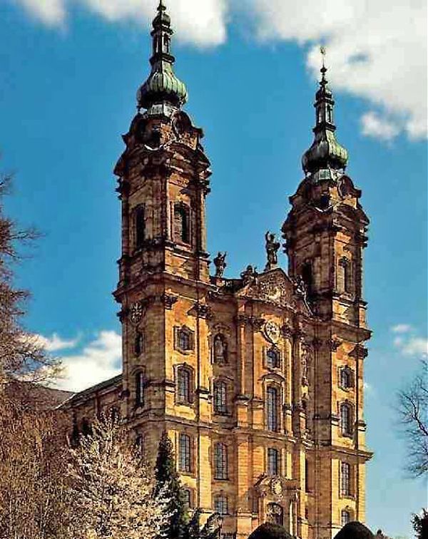 Фрагмент фасада церкви Фирценхайлиген.