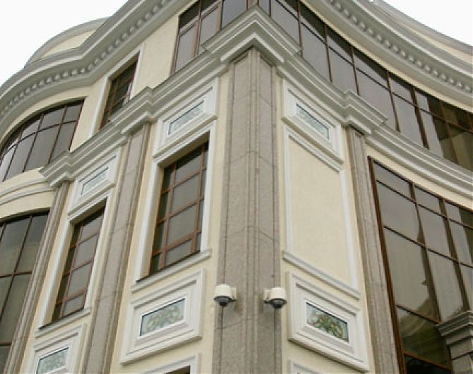 Фрагмент фасада с балюстрадой