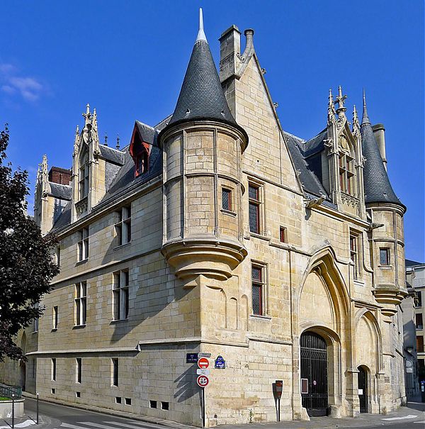 Особняк архиепископов Санс (Hôtel de Sens) (1475 -1507 гг.)