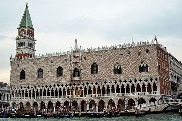 Дворцовая архитектура Венеции. Дворец Дожей Palazzo Ducale