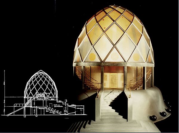 Проект «Стеклянного павильона» на выставке «Немецкого Веркбунда» в Кельне. Архитектор Таут Бруно. 1914 г.