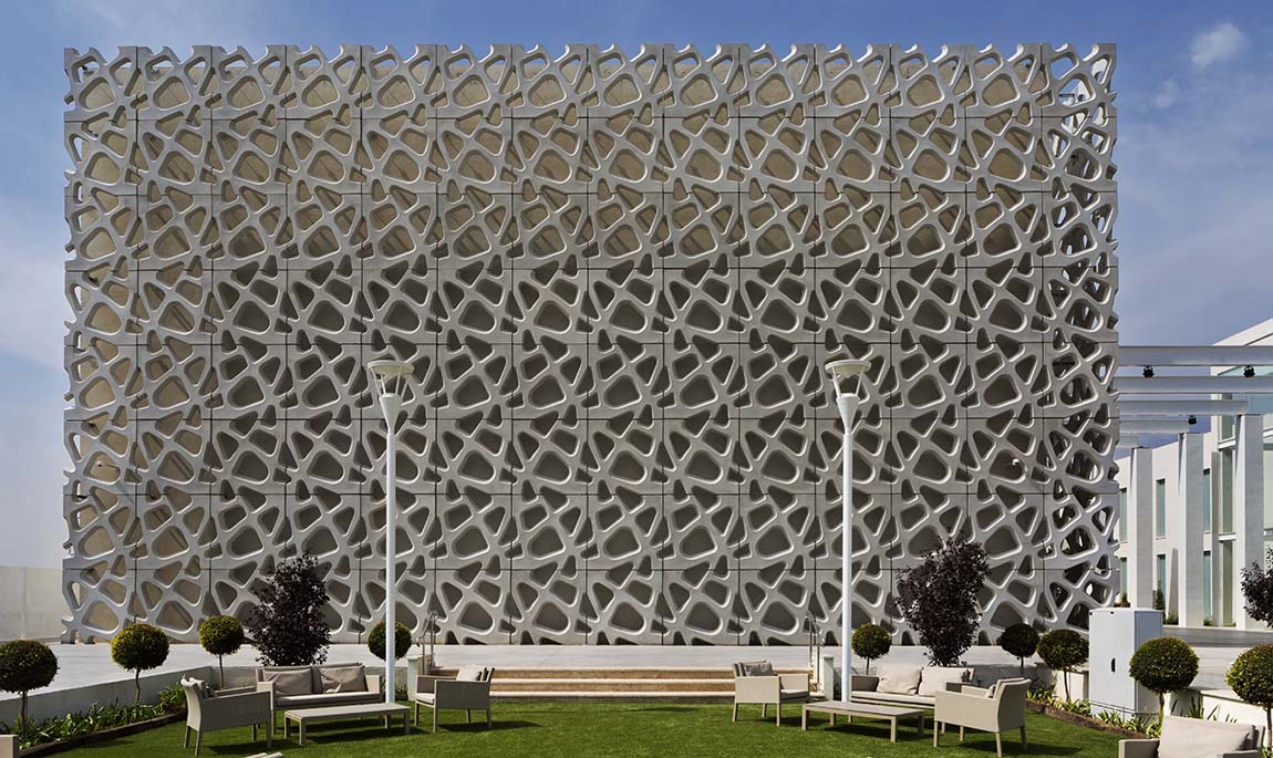 Купить декоративные заборы из бетона и фибробетона - цены.