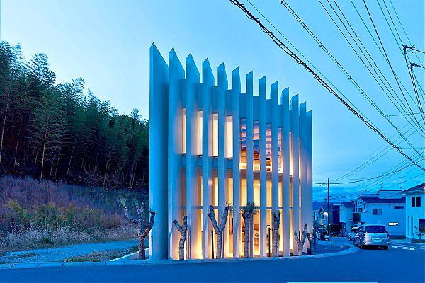 "Солнечный" дом в г. Муко около Киото. Япония. Дизайнерское бюро Fujiwaramuro Architects.