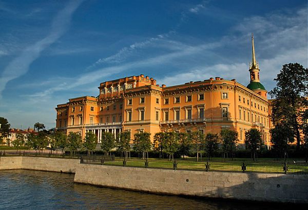 Михайловский (инженерный) замок. В. Баженов и В.Бренн.
