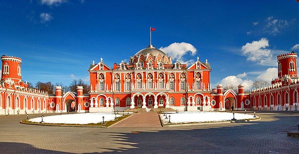 Петровский дворец. 1776—1780 гг. М. Казаков.