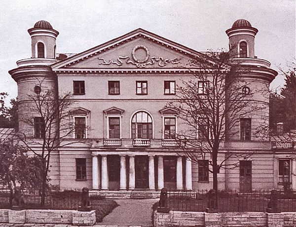 Дом сенатора и ученого Г.Н. Теплова.