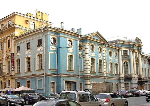 Дворец Шувалова на Итальянской улице в Санкт-Петербурге выполнен в стиле елизаветинского барокко. 1749-1756 гг. архитектор С. И. Чевакинский.