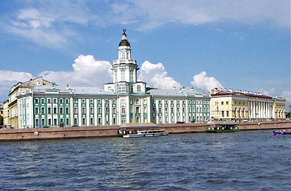 Здание Кунсткамеры. 1718-1734 гг.