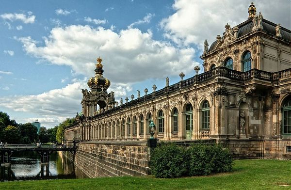 Цвингер (Zwinger) около Дрездена. Архитектор М.Д. Пеппельман.