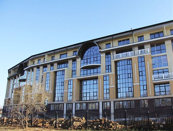 Фрамент бокового фасада ЖК "Адмирал"