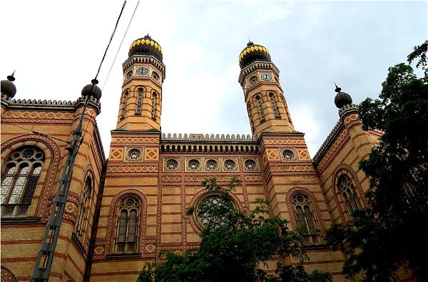 Большая синагога в Будапеште - образец самой красивой архитектуры Венгрии. Архитектор Л. Фёрстер. 1859 г.
