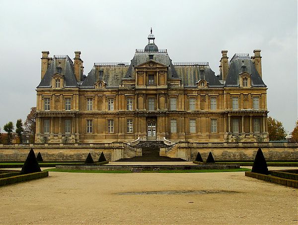 Отель Генего (Hotel de Guenegaud). 1651 - 1655 гг. Архитектор Никола Франсуа Мансар Париж. Франция.