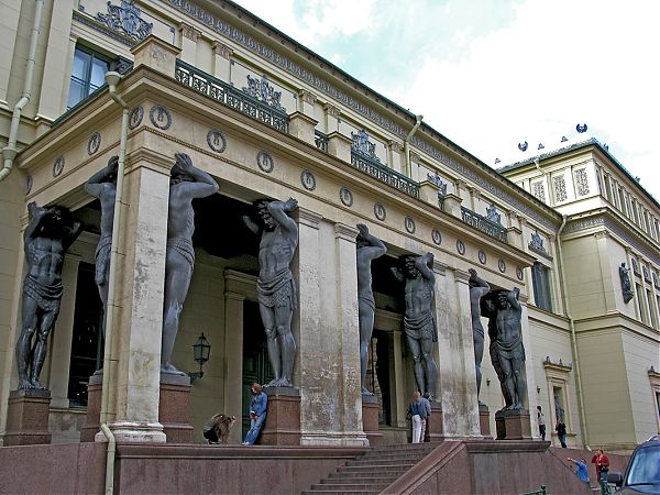 Портик Эрмитажа.