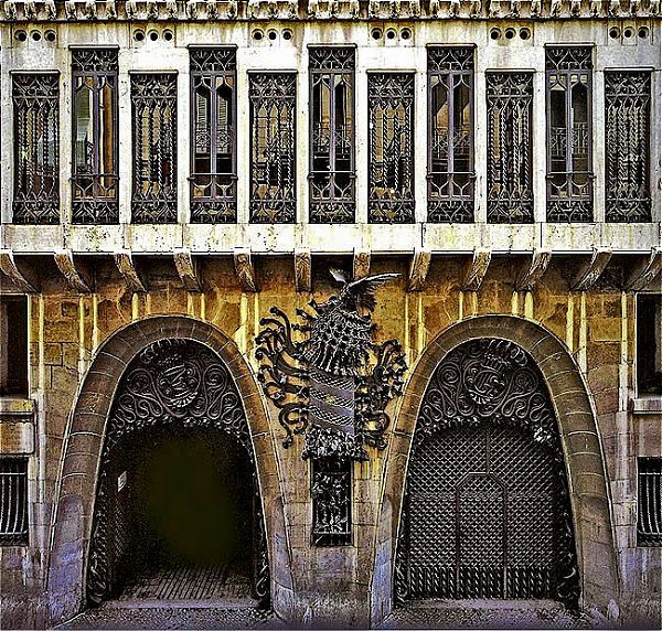 Дом Висенс (Casa Vicens). архитектор Гауди (1883—1885 гг.). владельцы семья Эрреро Ховер.