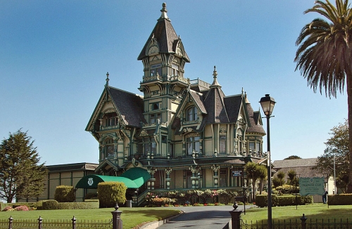 Дом в викторианском стиле. Карсон Мэншен (The Carson Mansion). Эурика. Калифорния. (Eureka. California).