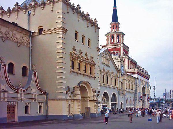 Казанский вокзал в Москве. Архитектор А. Щусев. 1913- 1926 гг.