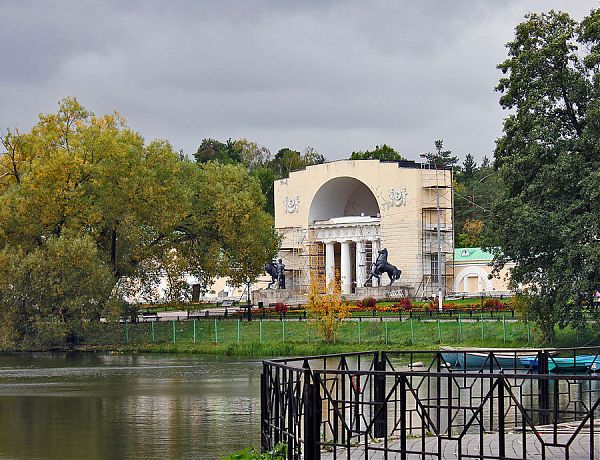Усадьба Кузьминки. Бывшая усадьба князей Голицына. Москва.
