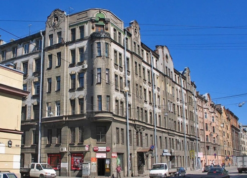 Здание в стиле модерн на ул. Всеволода Вишневского, 9. Архитекторы&nbsp; М. Розензон Д., С. Беляков М. Ф. Павлов. 1911-1913 гг.