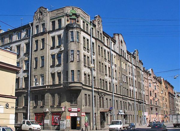 Здание в стиле модерн на ул. Всеволода Вишневского, 9. Архитекторы  М. Розензон Д., С. Беляков М. Ф. Павлов. 1911-1913 гг.
