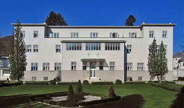 Здание  санатория Пуркесдорф (Purkersdorf). Архитектор Хоффманн.