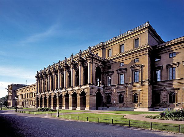 Резиденция королей в Мюнхене. Residenz München.  архитектор Лео фон Кленце.