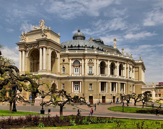 Оперный театр - яркий образец архитектуры Одессы. 1887г.