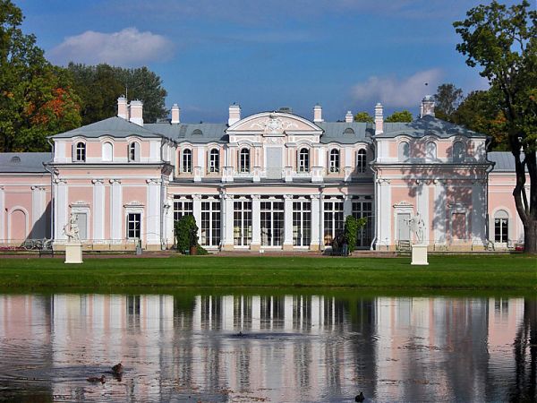 Китайский Дворец Екатерины в Ораниенбауме (г. Ломоносов). Архитектор Ринальди. 1762 - 1768 гг.